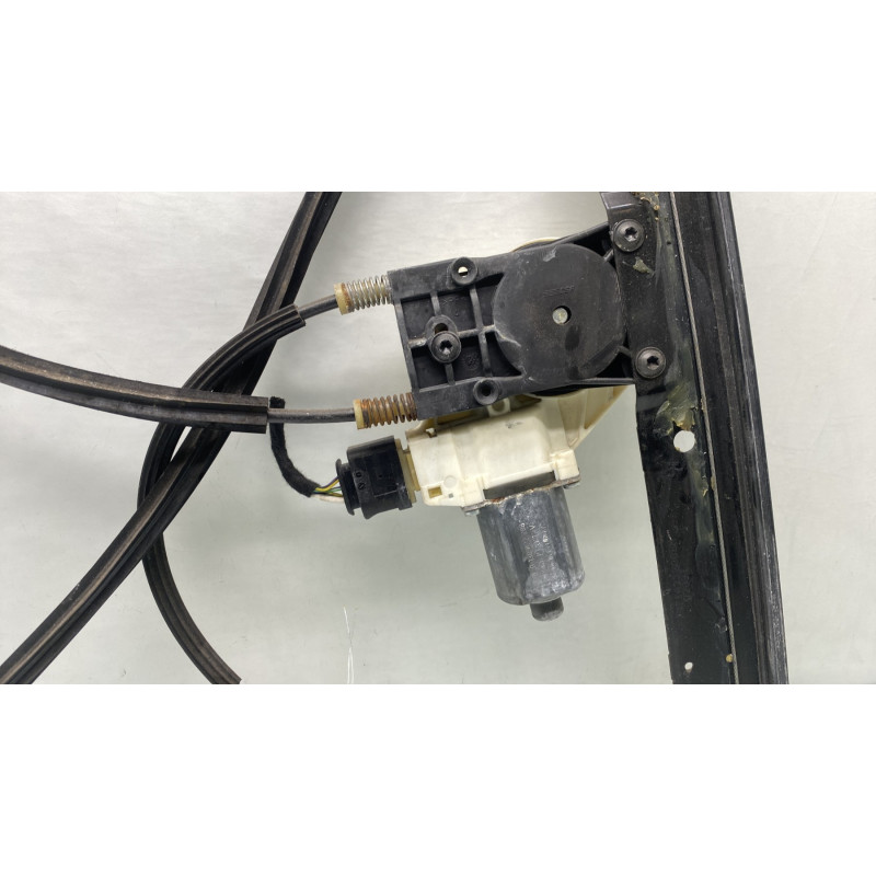 Leve vitre electrique avant droit FORD MONDEO 3 Photo n°3