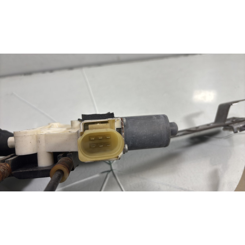 Leve vitre electrique avant gauche FORD MONDEO 3 Photo n°10