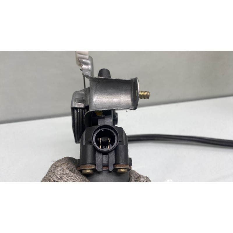 Leve vitre electrique avant gauche RENAULT SCENIC 1 Photo n°8