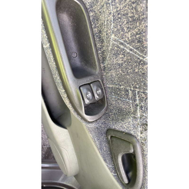 Leve vitre electrique avant gauche RENAULT SCENIC 1 Photo n°18
