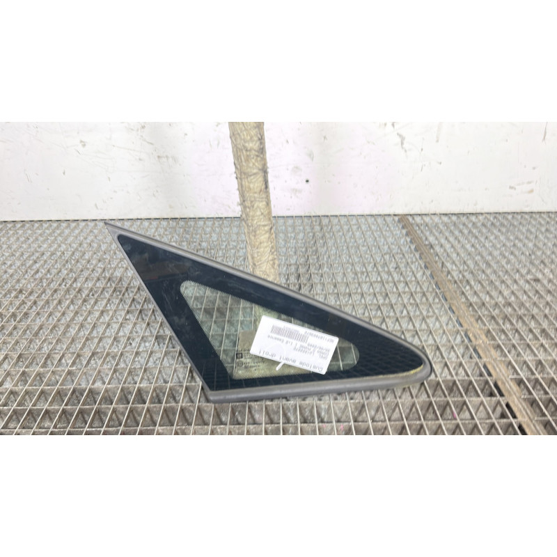 Custode avant droit OPEL CORSA D Photo n°1