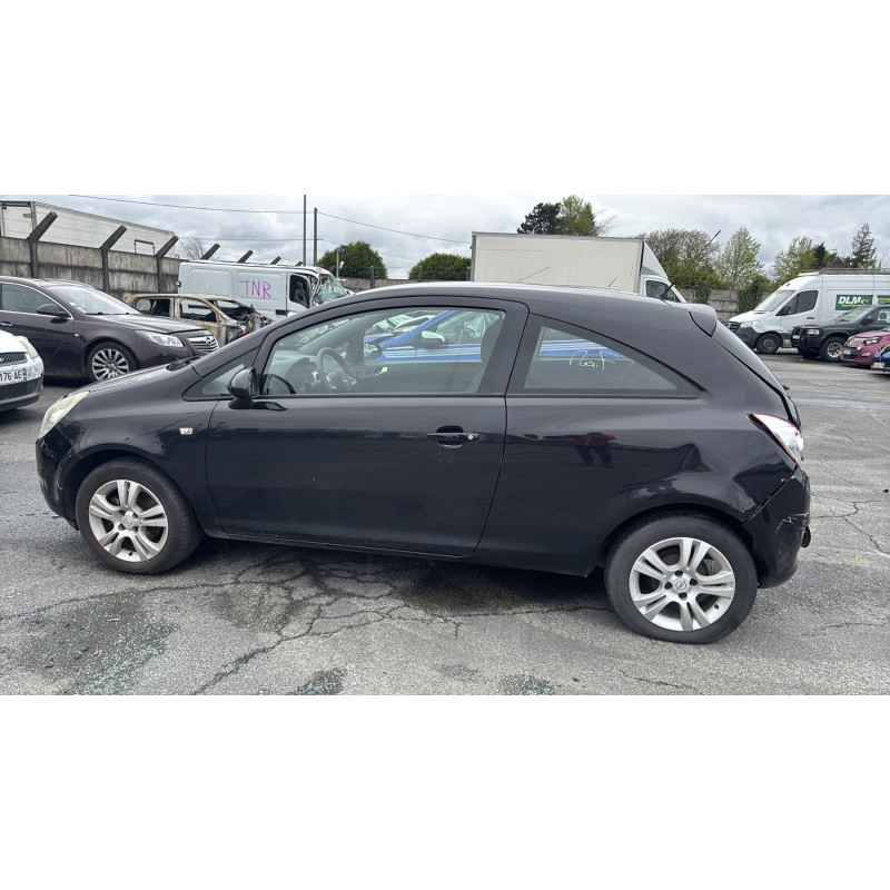 Custode avant droit OPEL CORSA D Photo n°11
