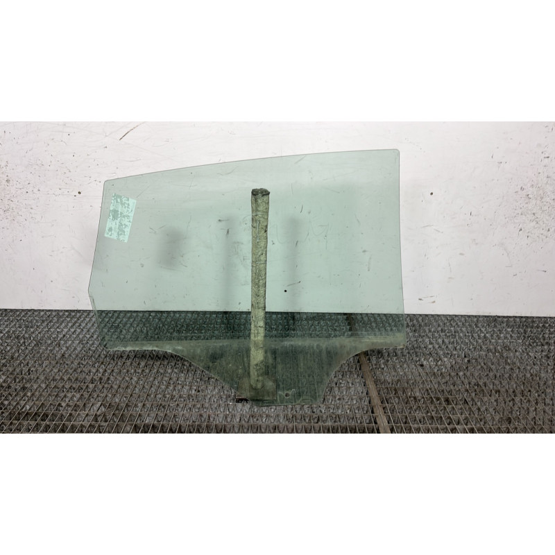Vitre arriere gauche SEAT ALTEA Photo n°5