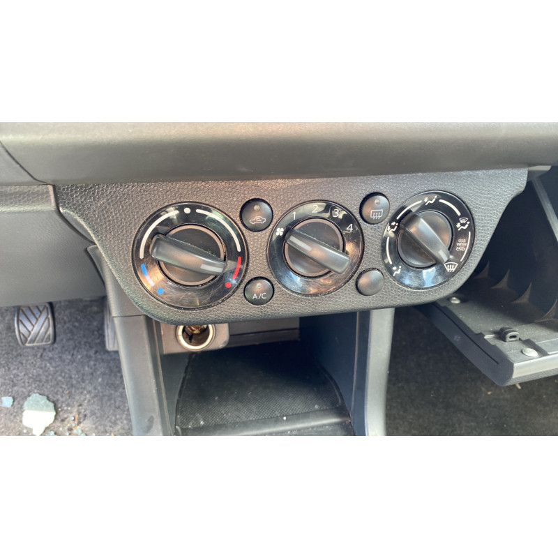 Boitier air bag SUZUKI SWIFT 3 Photo n°20