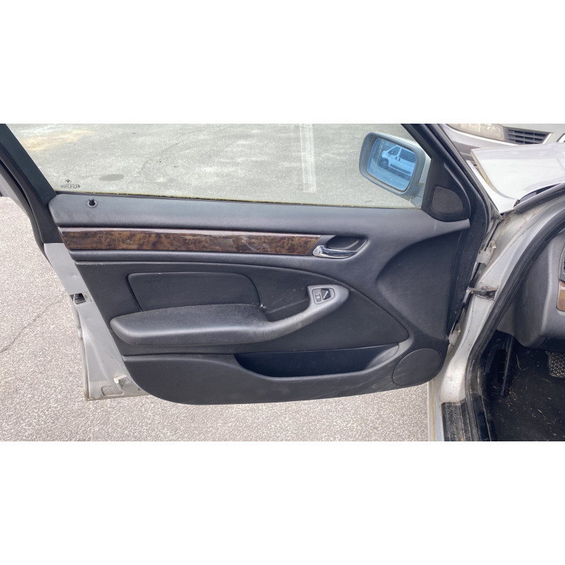 Vitre avant droit BMW SERIE 3 E46 Photo n°15