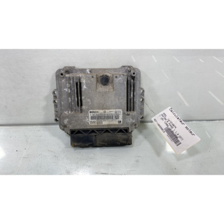 Calculateur moteur OPEL ZAFIRA B Photo n°1