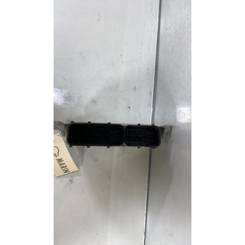 Calculateur moteur OPEL ZAFIRA B Photo n°4