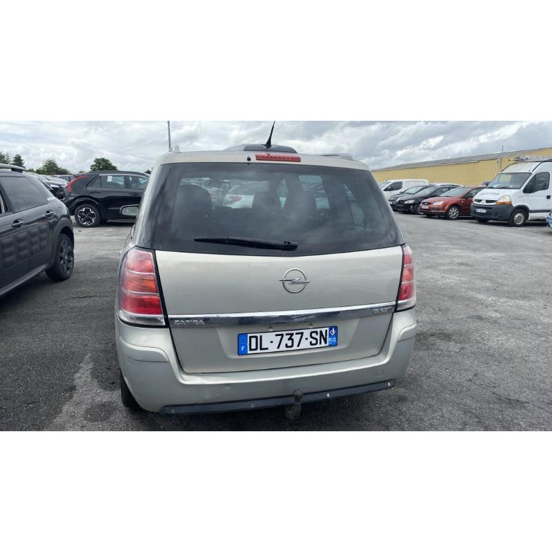 Compresseur clim OPEL ZAFIRA B Photo n°9