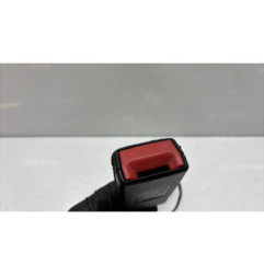 Attache ceinture arriere gauche OPEL MERIVA B