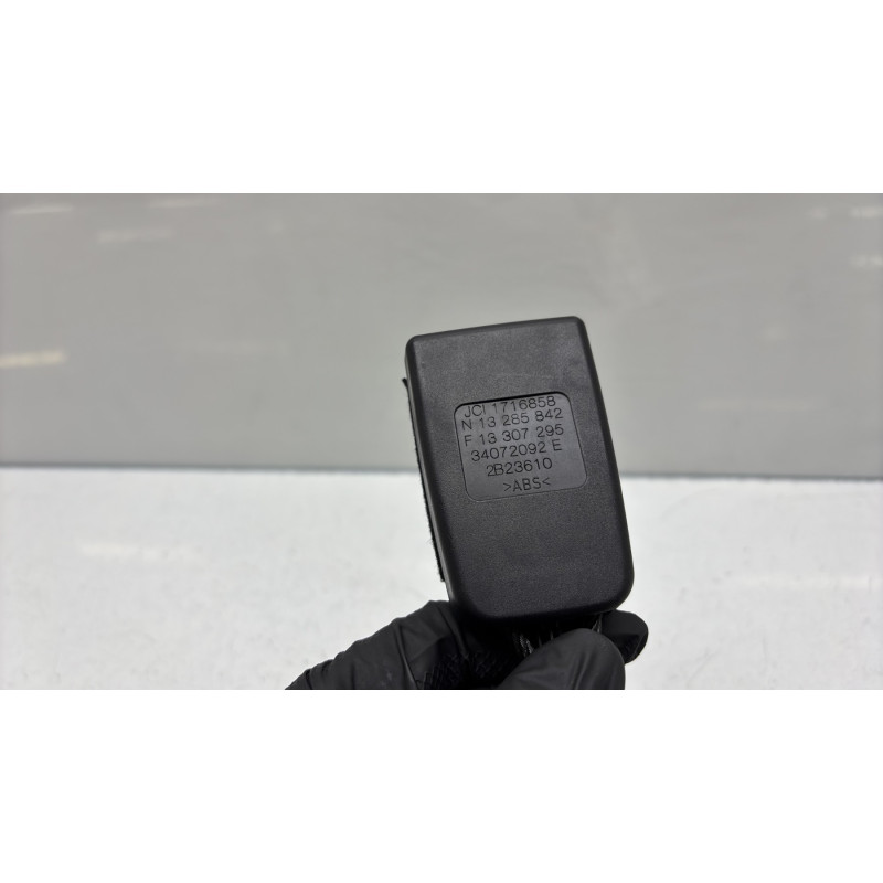Attache ceinture arriere gauche OPEL MERIVA B Photo n°5