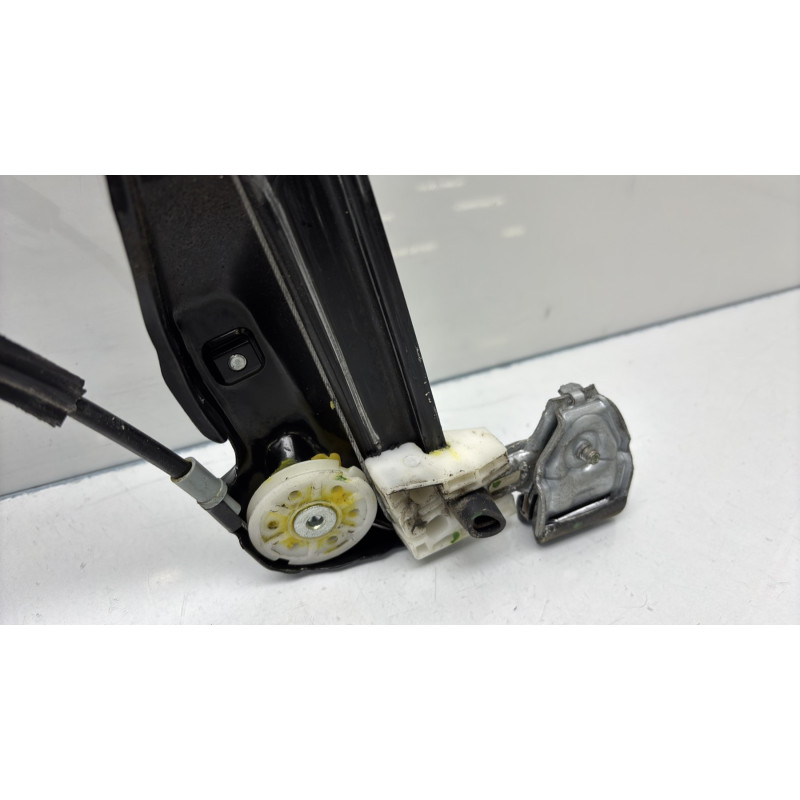 Leve vitre electrique avant droit OPEL MERIVA B Photo n°9