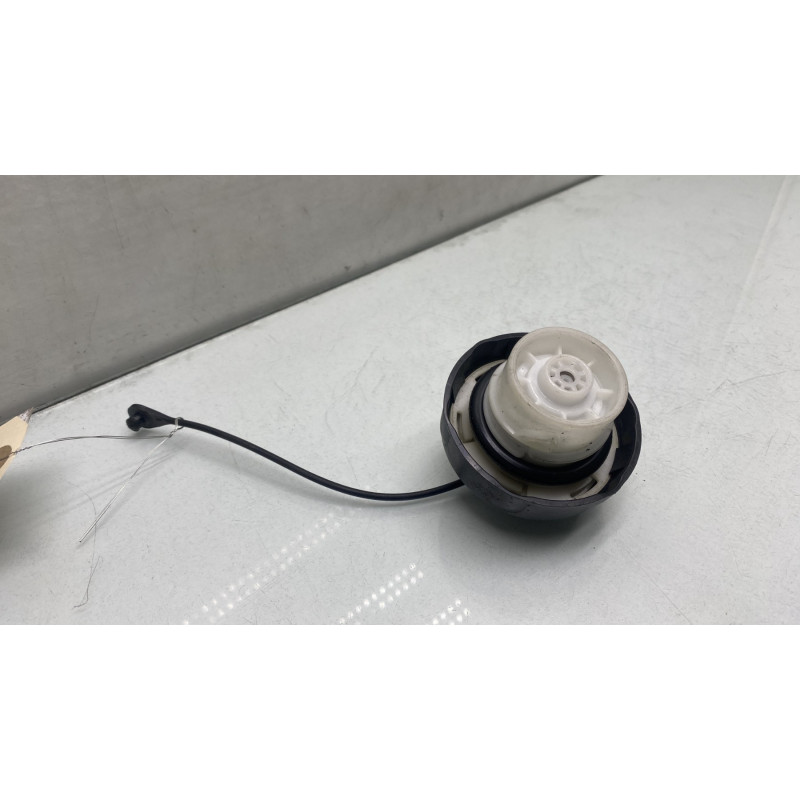 Bouchon de carburant MERCEDES CLASSE R 251 Photo n°3