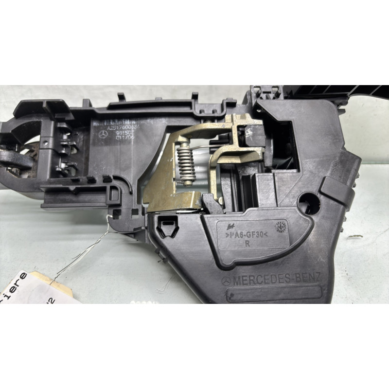 Poignee porte arriere droit MERCEDES CLASSE R 251 Photo n°4