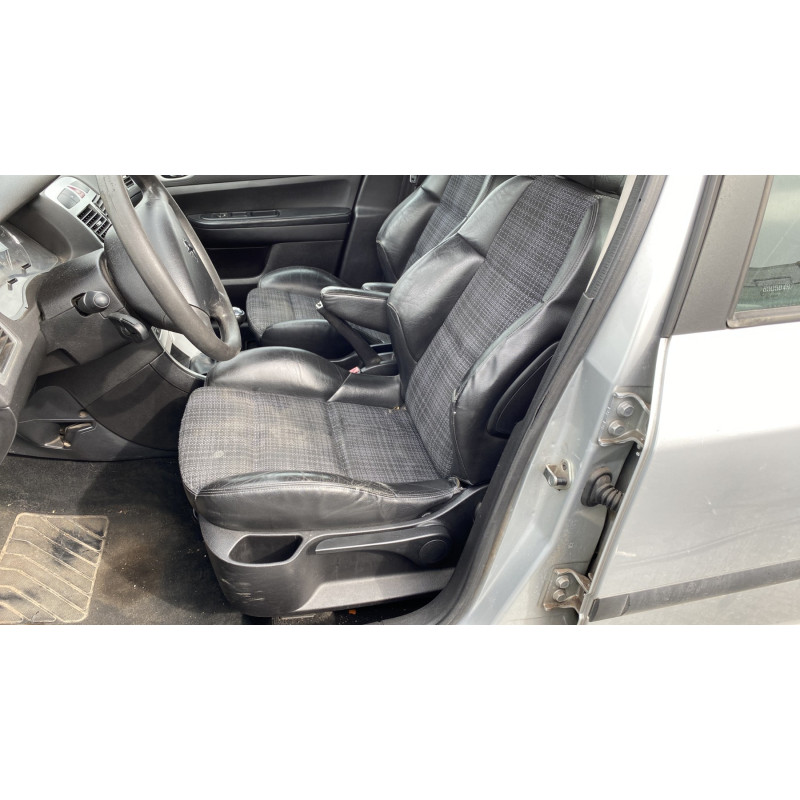 Vitre arriere gauche PEUGEOT 307 Photo n°15