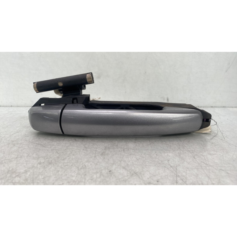 Poignee porte arriere droit SUZUKI SWIFT 3 Photo n°1
