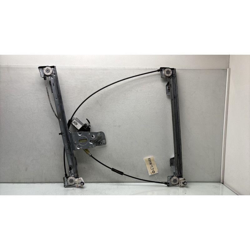 Leve vitre electrique avant droit RENAULT KANGOO 2 Photo n°1