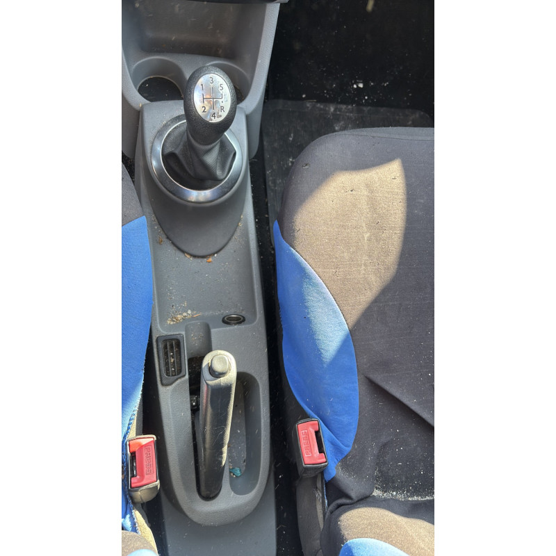 Verin de coffre RENAULT GRAND MODUS Photo n°19