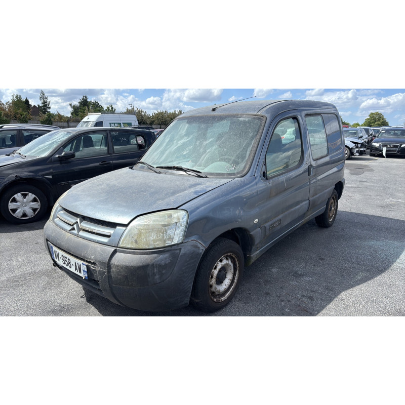 Pare choc arriere PEUGEOT PARTNER 1 Photo n°8