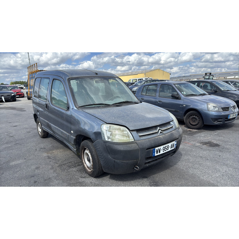 Pare choc arriere PEUGEOT PARTNER 1 Photo n°9