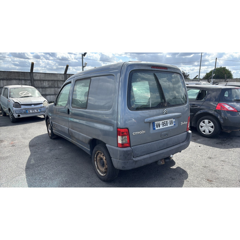 Pare choc arriere PEUGEOT PARTNER 1 Photo n°11