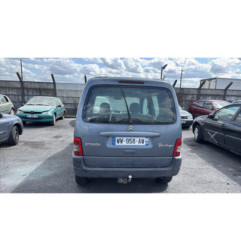 Pare choc arriere PEUGEOT PARTNER 1