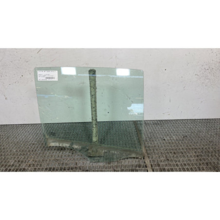 Vitre arriere droit RENAULT CLIO 3 Photo n°1