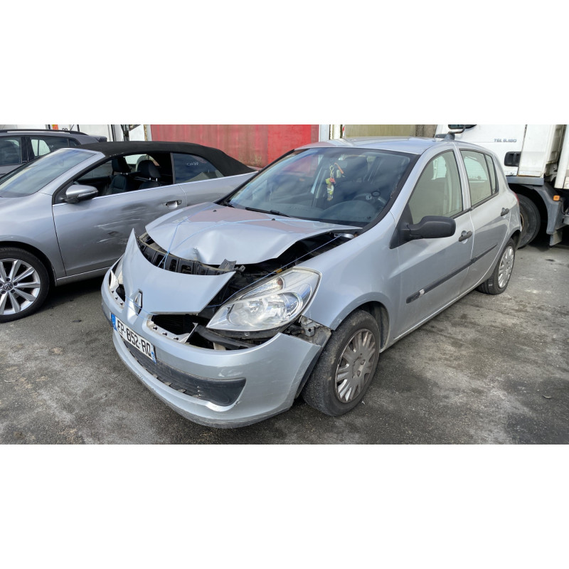 Vitre arriere droit RENAULT CLIO 3 Photo n°5