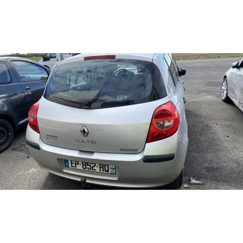Vitre arriere droit RENAULT CLIO 3 Photo n°9