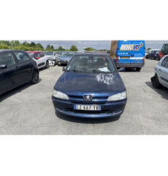 Vitre avant gauche PEUGEOT 306