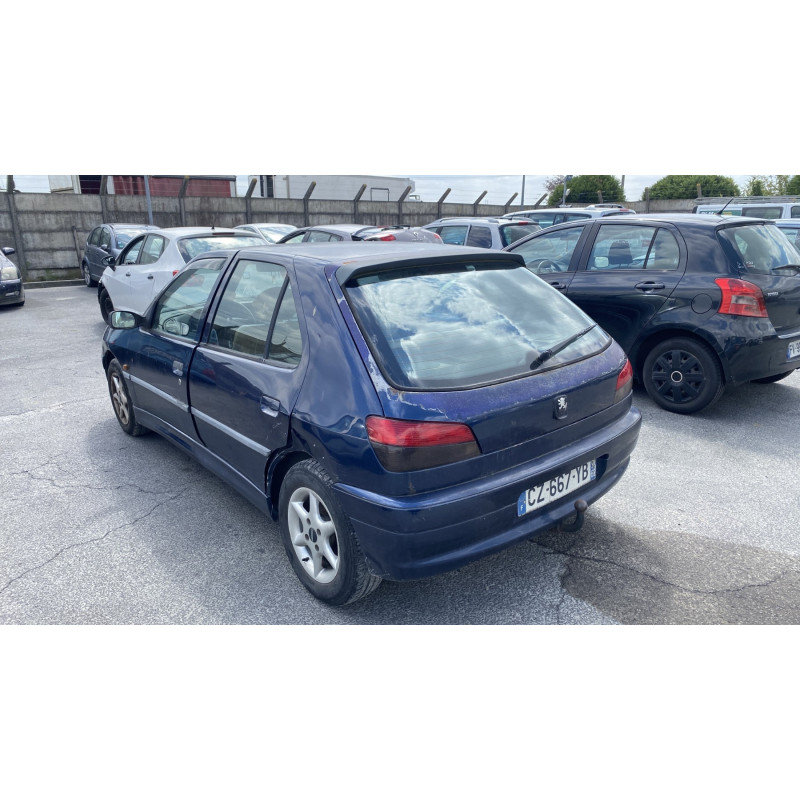 Vitre avant gauche PEUGEOT 306 Photo n°19