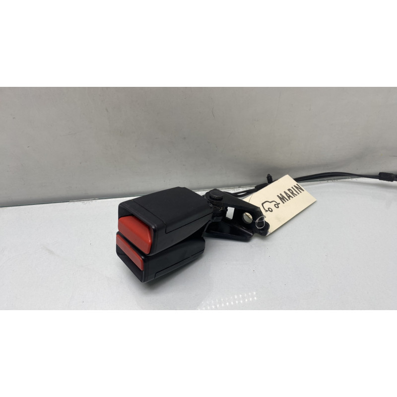 Attache ceinture arriere centrale PEUGEOT 508 1 SW Photo n°3