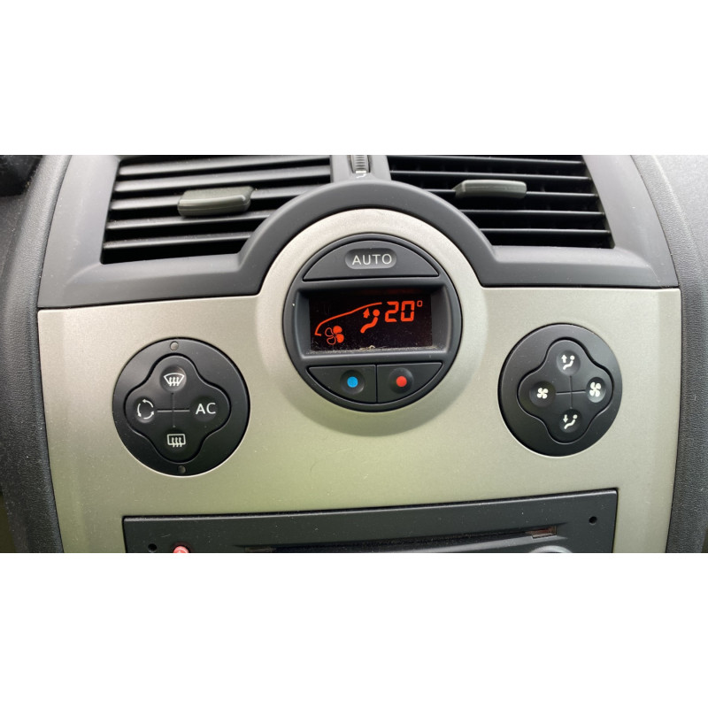 Anti brouillard gauche (feux) RENAULT MEGANE 2 Photo n°19