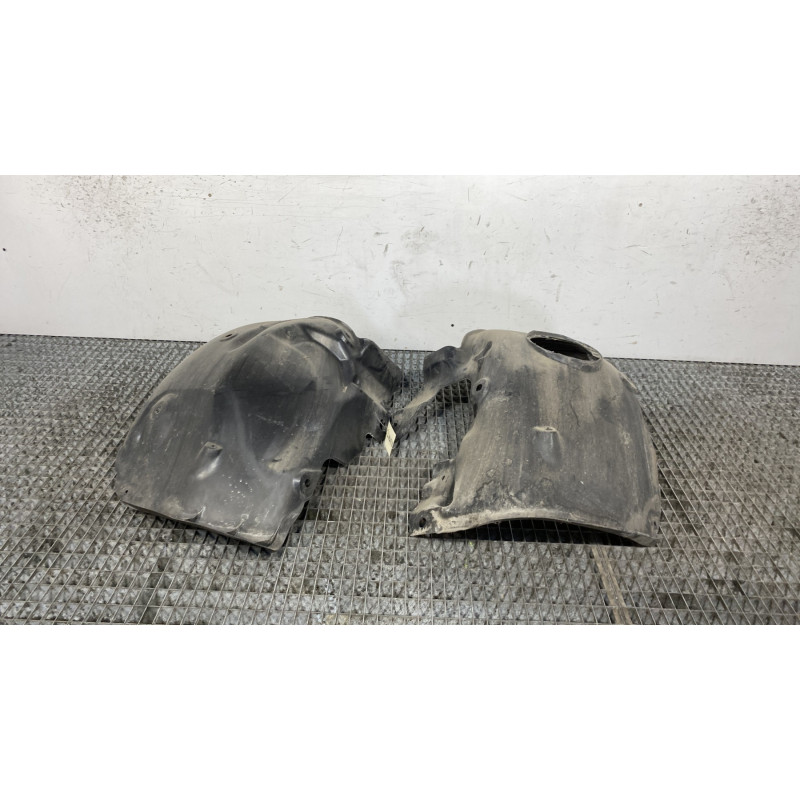Pare boue avant gauche RENAULT MEGANE 2 Photo n°2