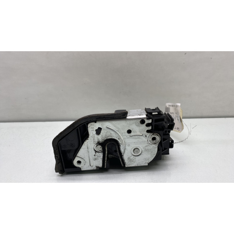 Serrure arriere droit BMW SERIE 1 F20 Photo n°1