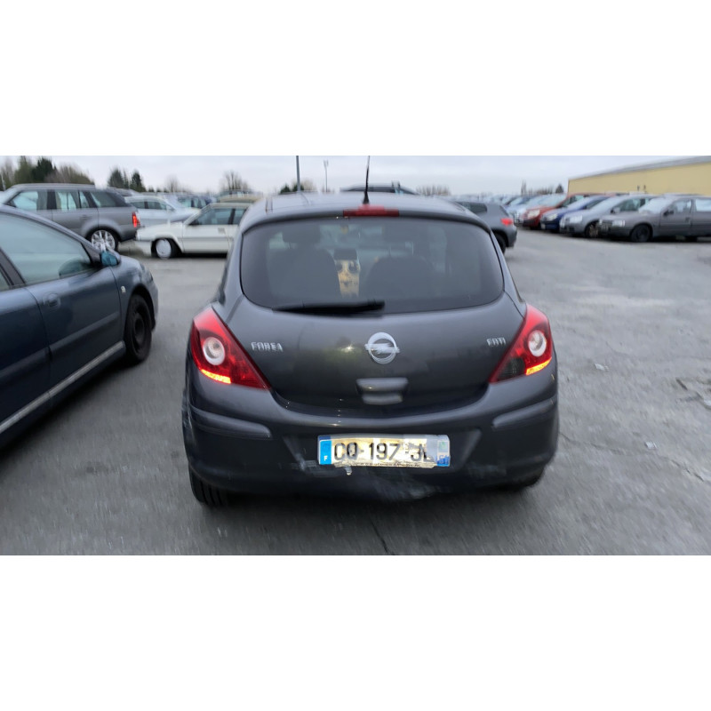 Malle/Hayon arriere OPEL CORSA D Photo n°16