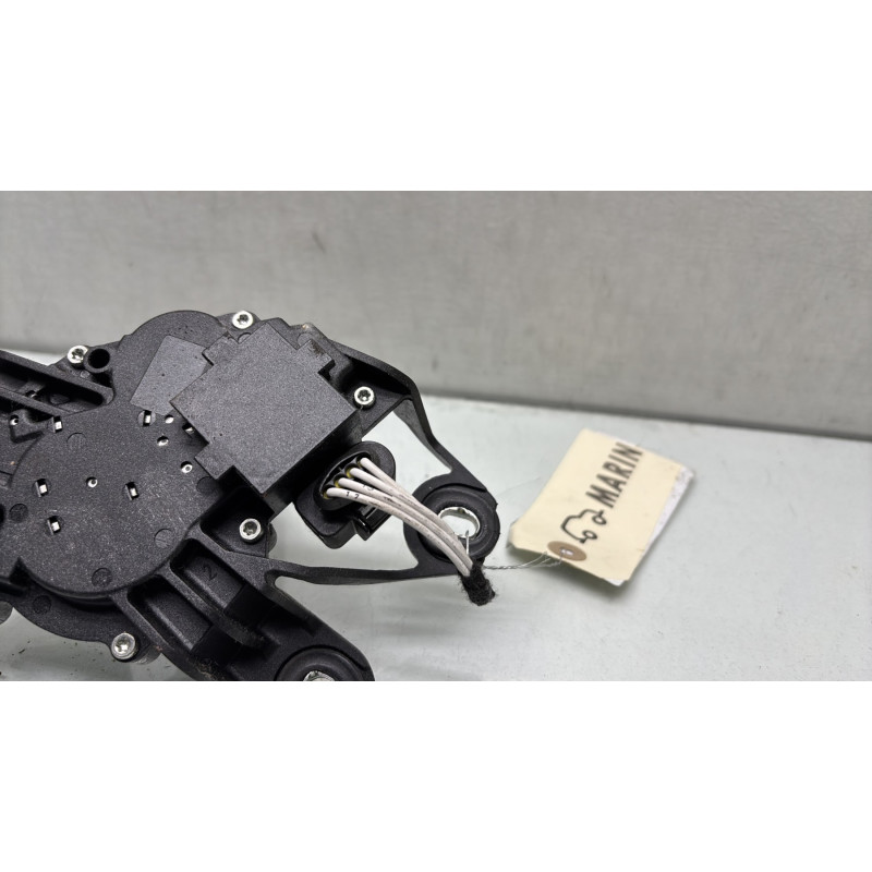 Moteur essuie glace arriere VOLKSWAGEN GOLF 6 Photo n°3
