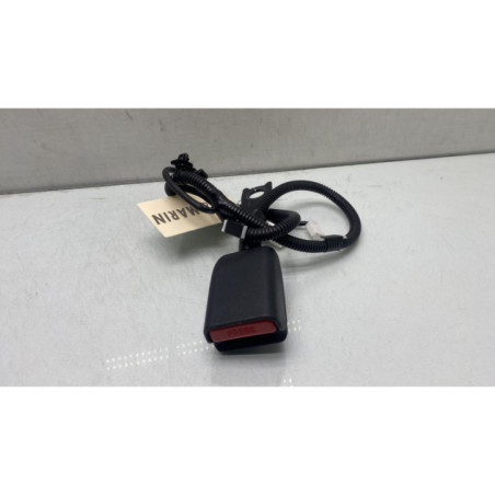 Attache ceinture avant droit TOYOTA YARIS 3