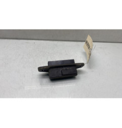 Bouton de coffre TOYOTA YARIS 3 Photo n°1