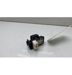 Interrupteur de leve vitre arriere gauche TOYOTA YARIS 3