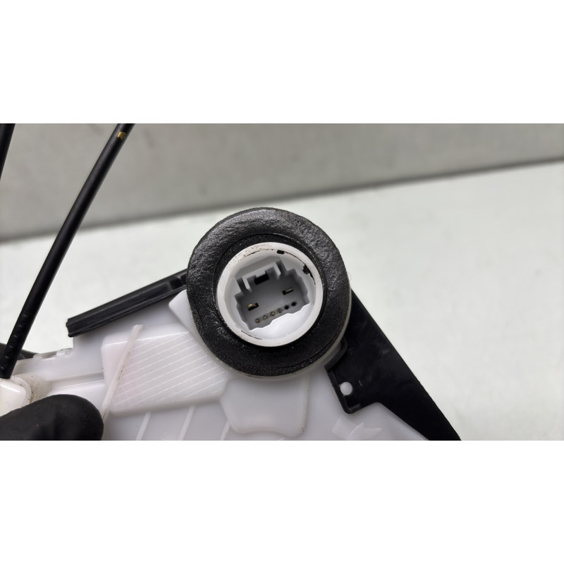 Serrure avant droit TOYOTA YARIS 3 Photo n°5