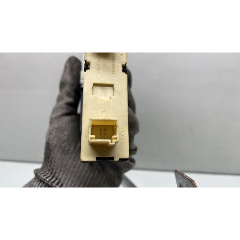 Leve vitre electrique avant gauche PEUGEOT 307 Photo n°4
