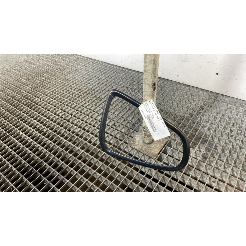 Enjoliveur de feu arriere droit MINI MINI 2 R56 Photo n°3