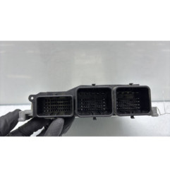 Calculateur moteur PEUGEOT 208 1