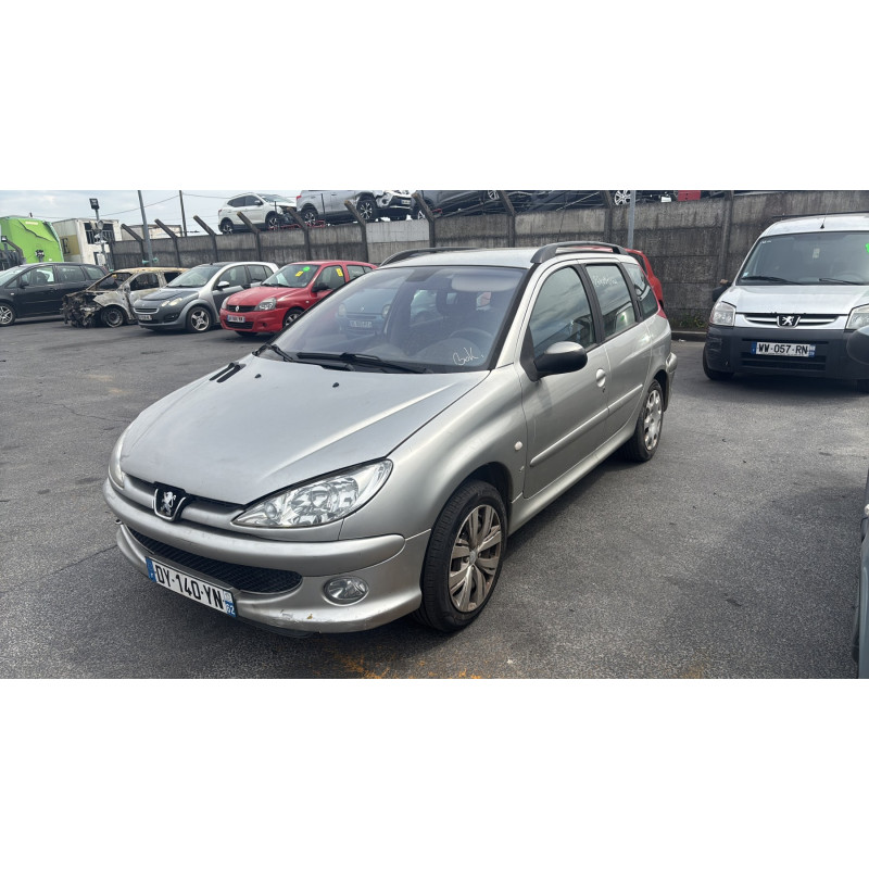 Charniere de capot PEUGEOT 206 Photo n°4