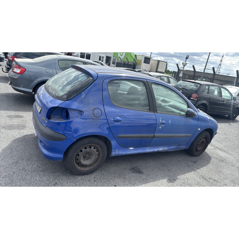 Bouton de coffre PEUGEOT 206 Photo n°10