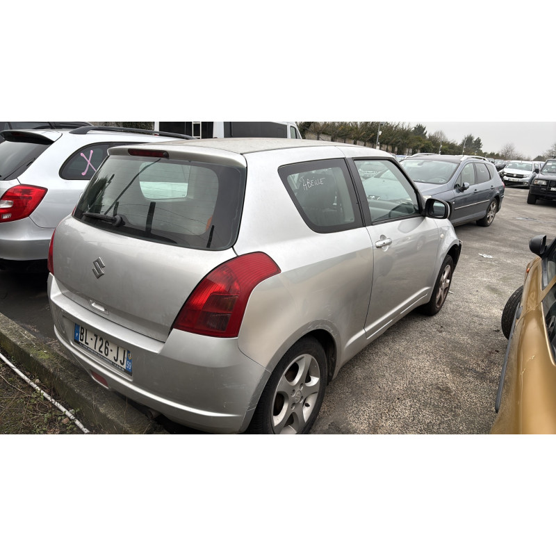 Anti brouillard gauche (feux) SUZUKI SWIFT 3 Photo n°8