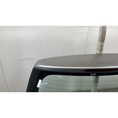 Malle/Hayon arriere SUZUKI SWIFT 3