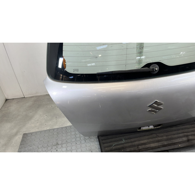 Malle/Hayon arriere SUZUKI SWIFT 3 Photo n°5