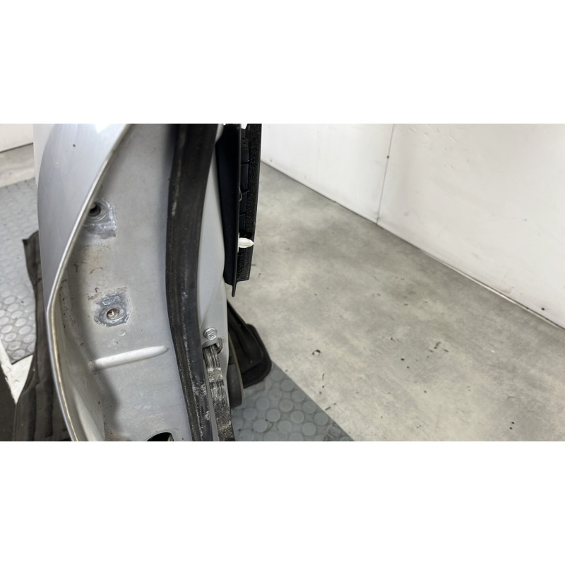 Porte avant droit SUZUKI SWIFT 3 Photo n°4
