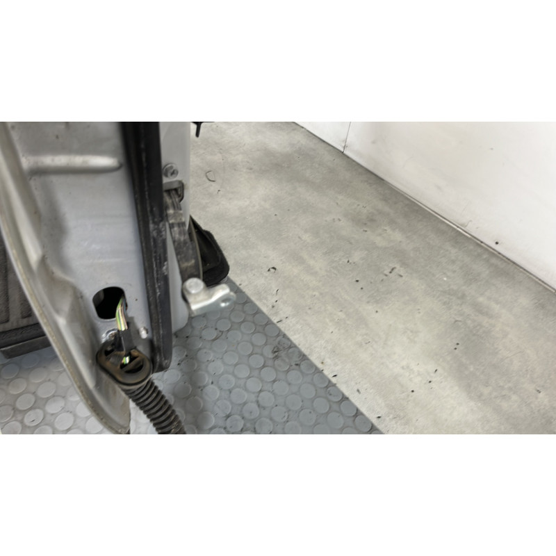 Porte avant droit SUZUKI SWIFT 3 Photo n°5